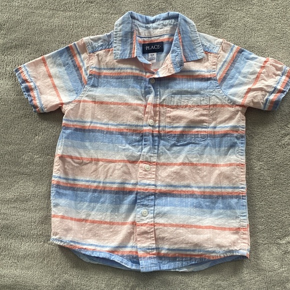 Bundle of 2 Boys’ Button Down Shirts Size 5 - Picture 6 of 9